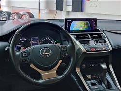لێکزس NX